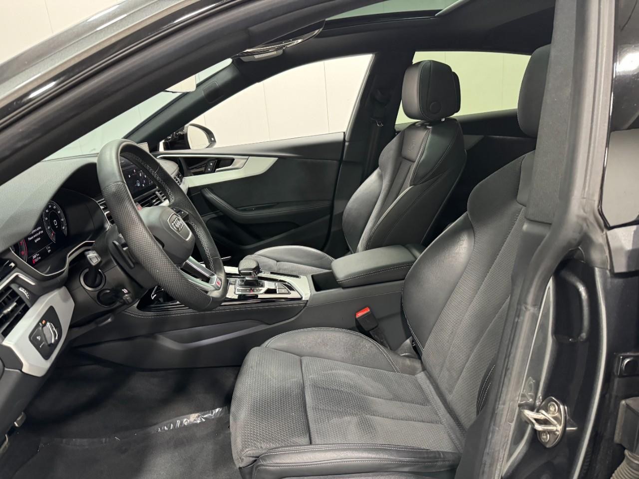 Audi A5 Sportback Vehicle Full-screen Gallery Image 28