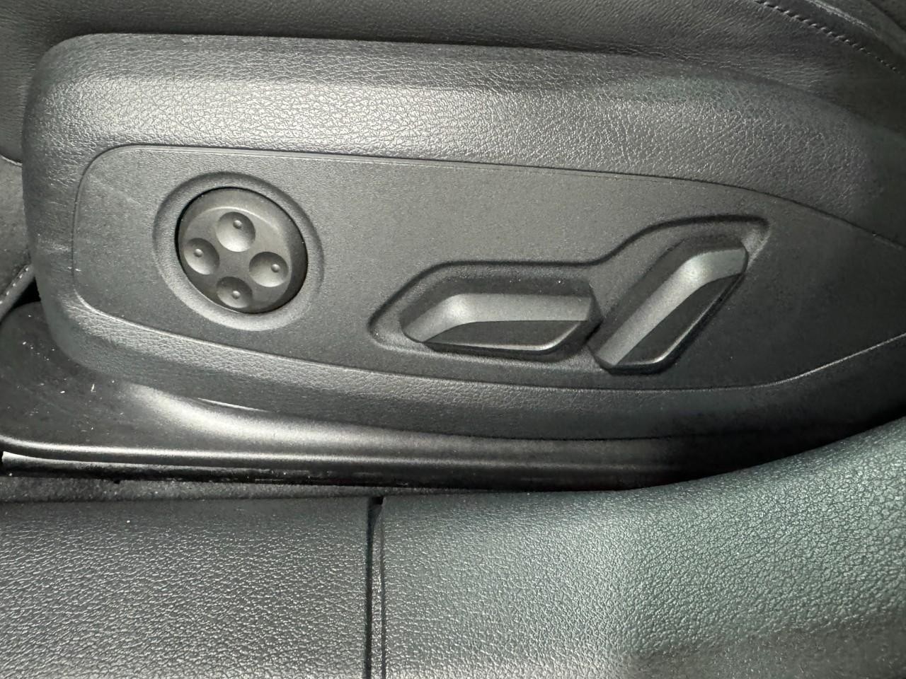 Audi A5 Sportback Vehicle Full-screen Gallery Image 30