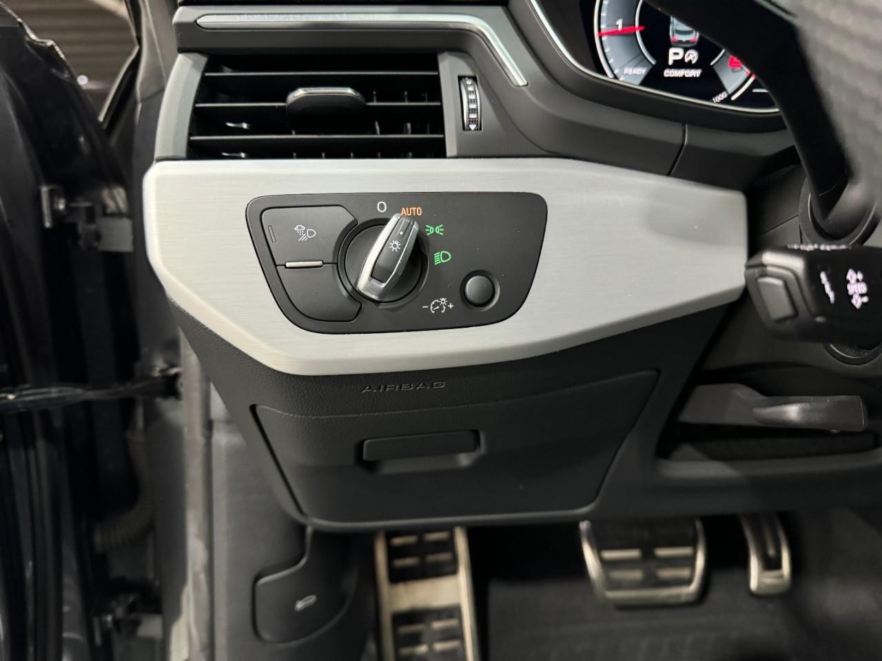 Audi A5 Sportback Vehicle Full-screen Gallery Image 31