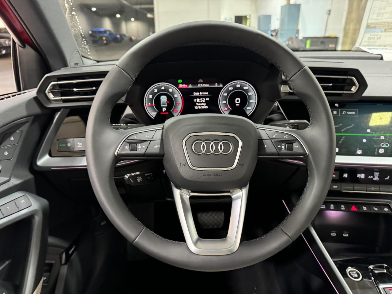 Audi A3 Vehicle Full-screen Gallery Image 13