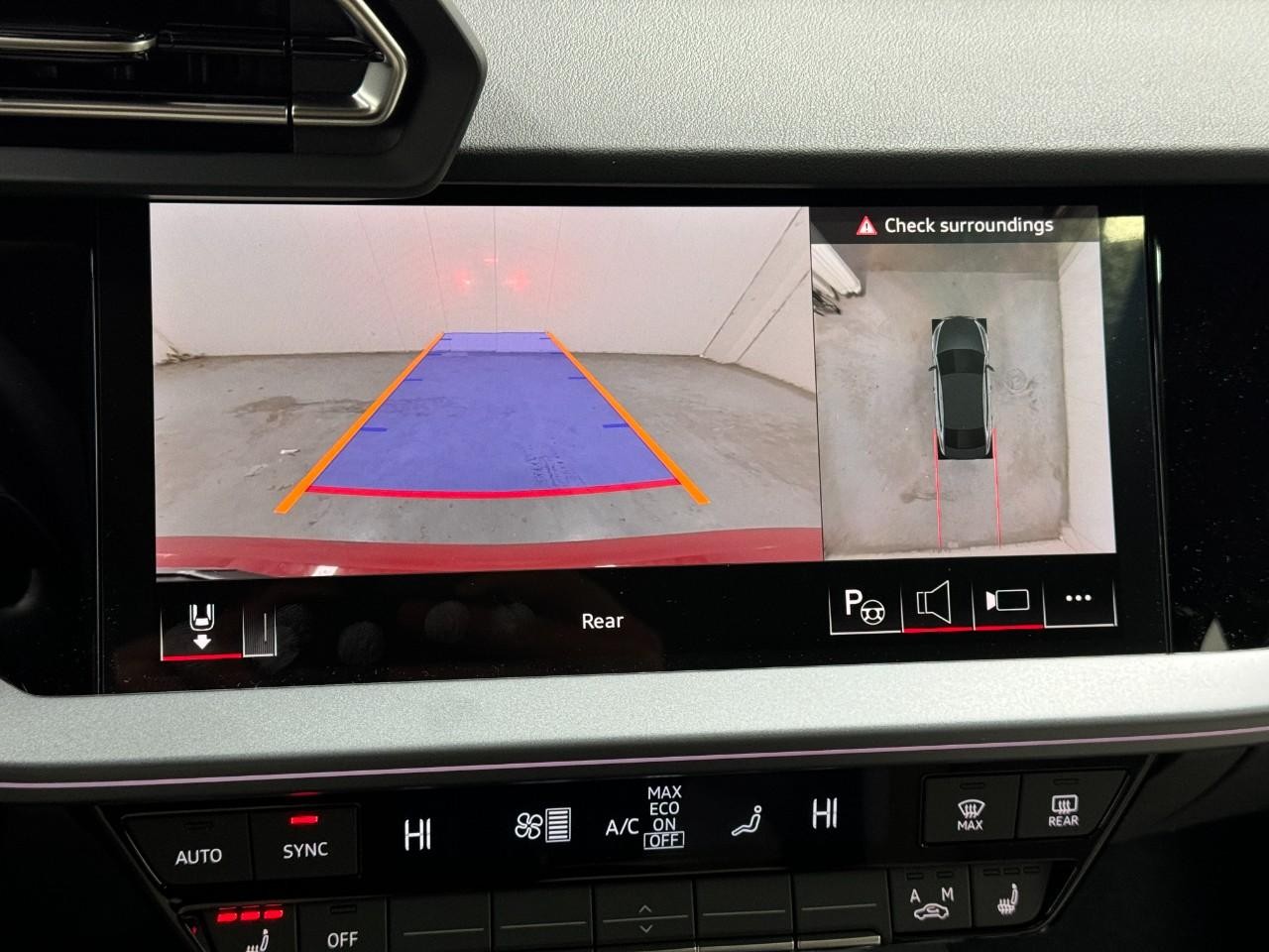 Audi A3 Vehicle Full-screen Gallery Image 34