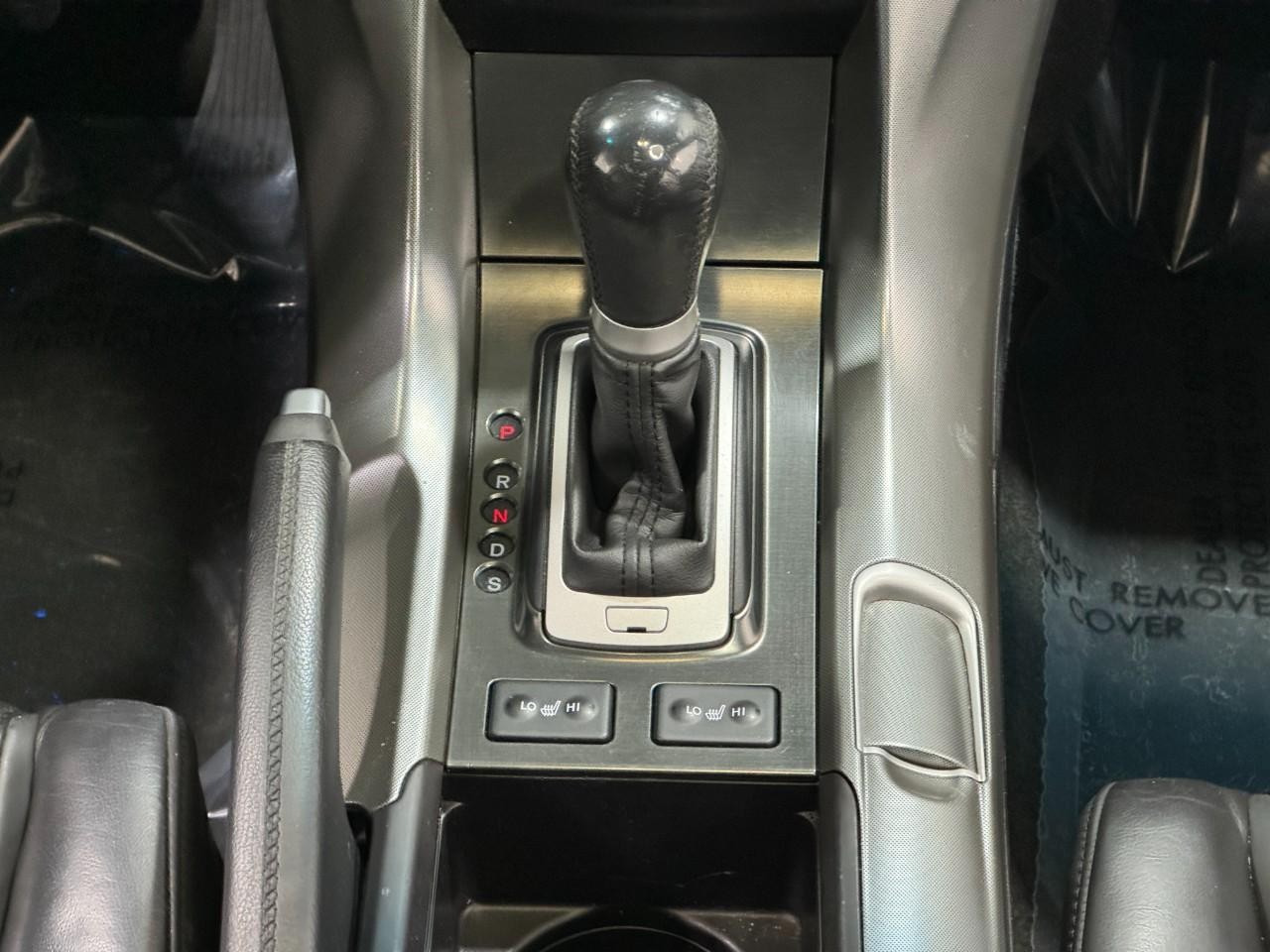 Acura TL Vehicle Full-screen Gallery Image 16