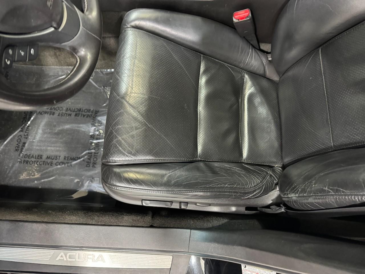 Acura TL Vehicle Full-screen Gallery Image 26