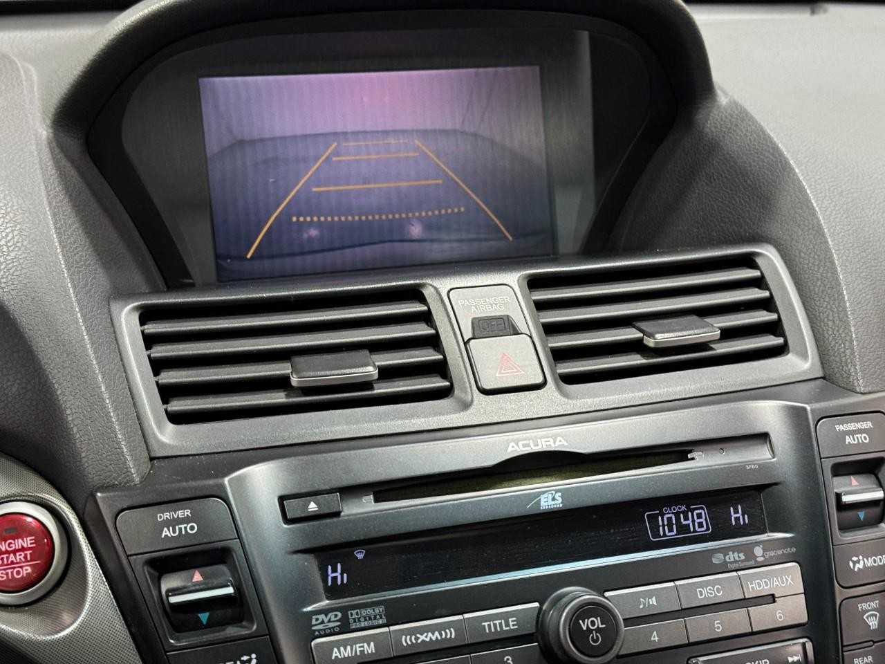 Acura TL Vehicle Full-screen Gallery Image 32