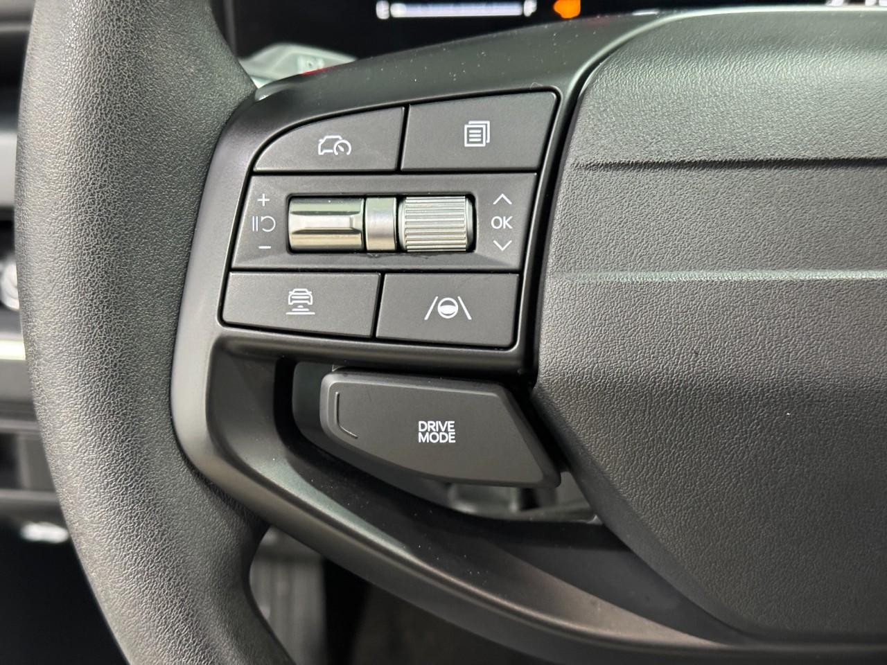 Kia K4 Vehicle Full-screen Gallery Image 26