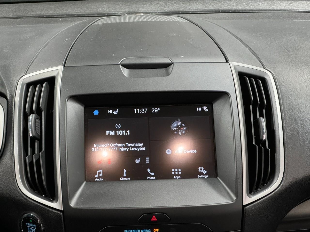 Ford Edge Vehicle Full-screen Gallery Image 13