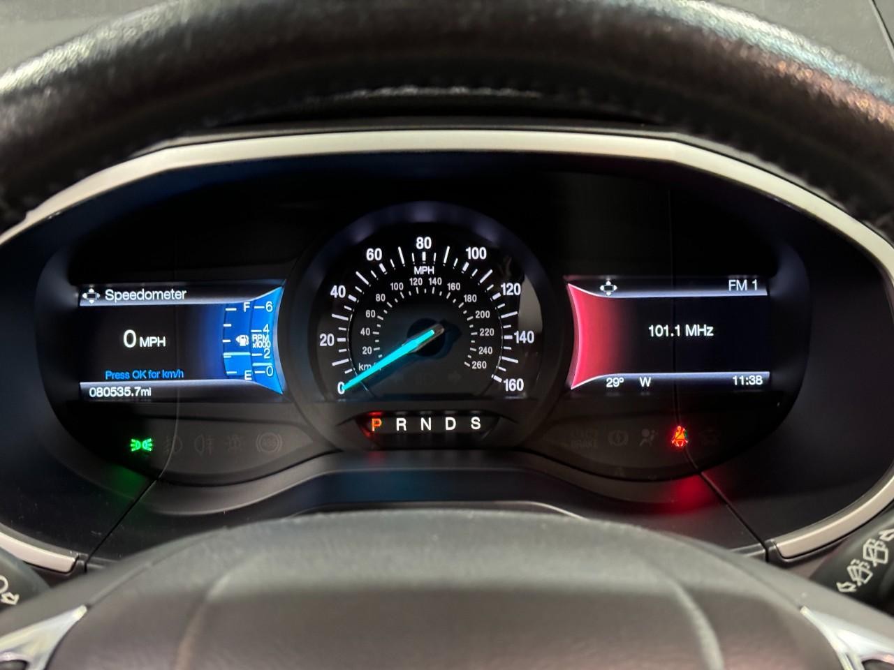 Ford Edge Vehicle Full-screen Gallery Image 30