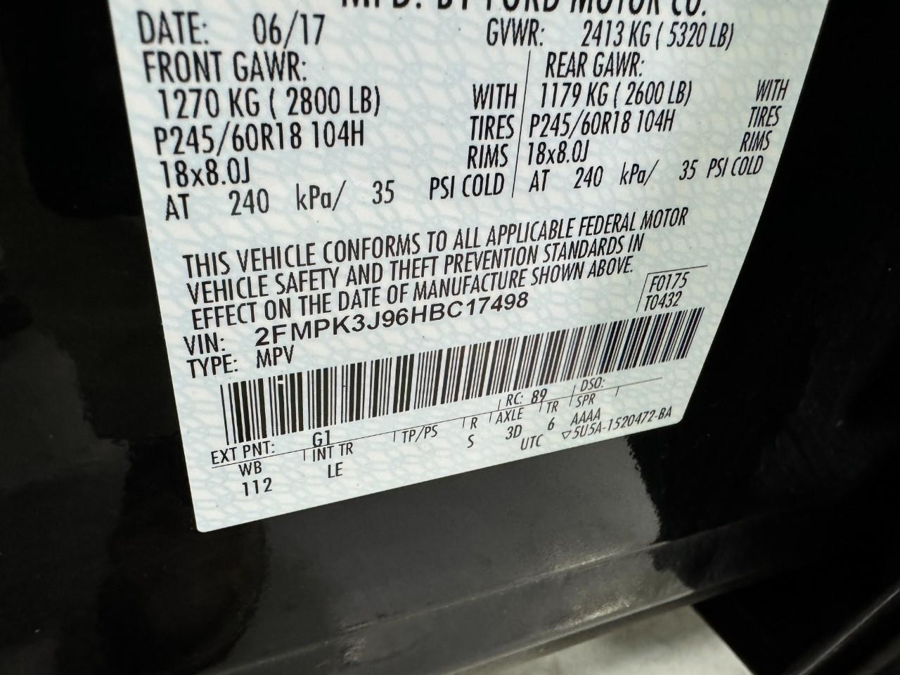 Ford Edge Vehicle Full-screen Gallery Image 32