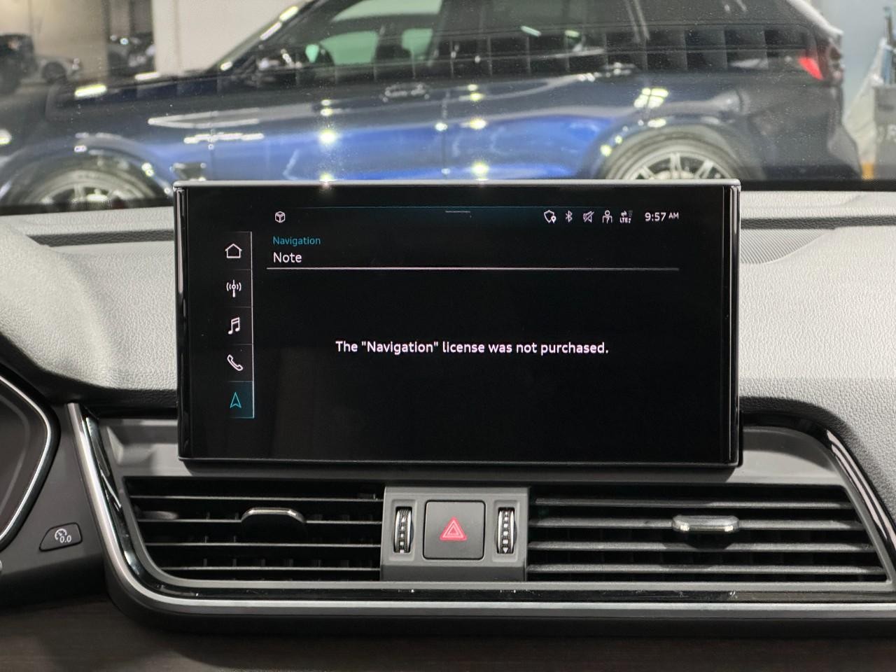 Audi Q5 Vehicle Full-screen Gallery Image 15