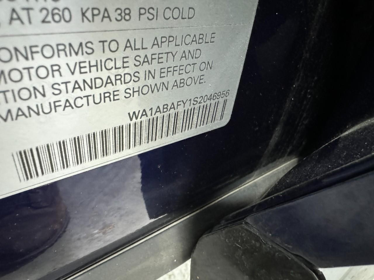 Audi Q5 Vehicle Full-screen Gallery Image 36