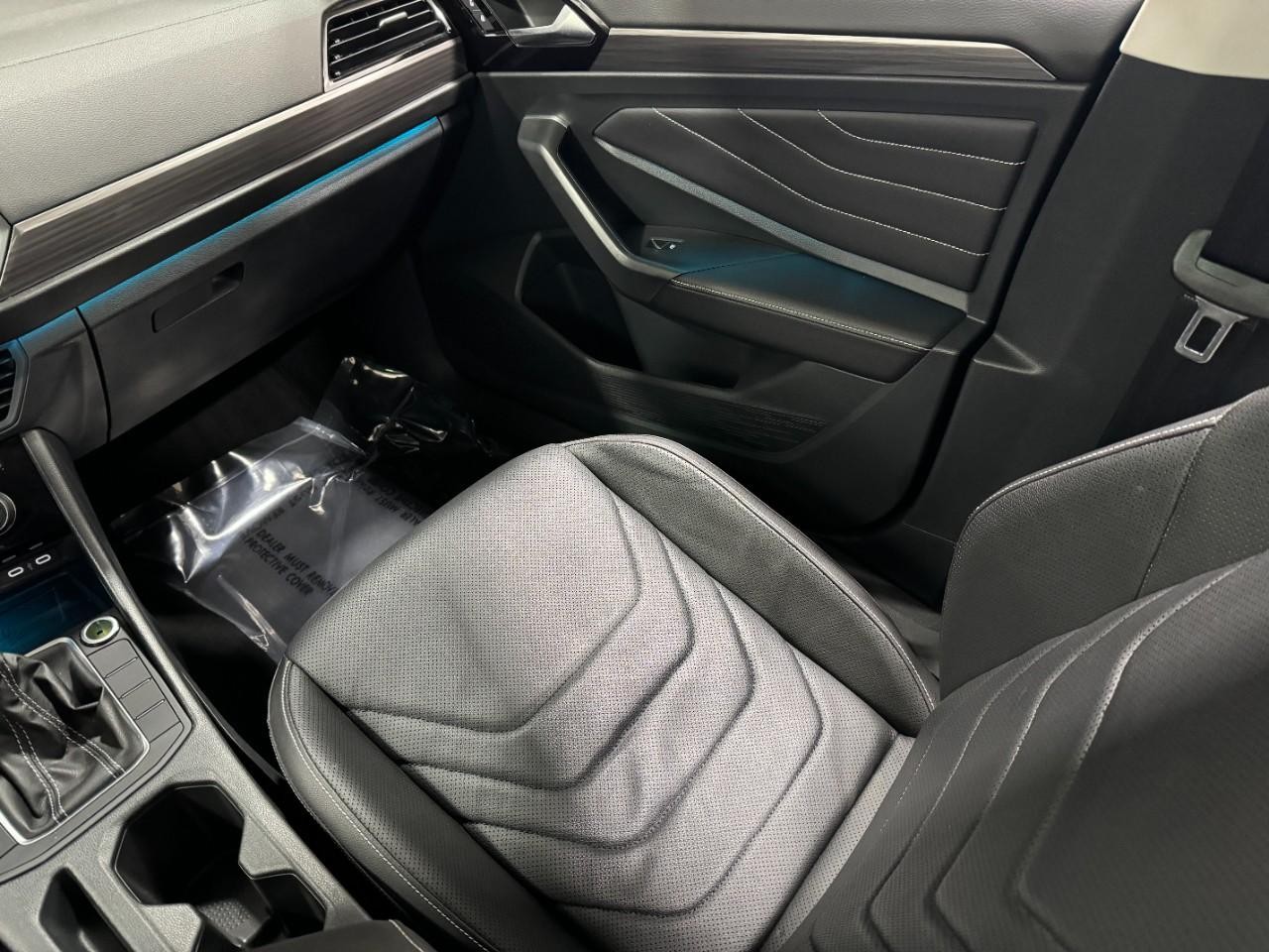 Volkswagen Jetta Vehicle Full-screen Gallery Image 18