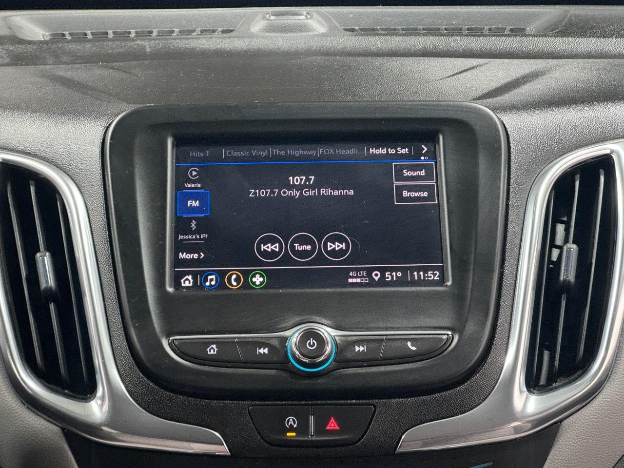 Chevrolet Equinox Vehicle Full-screen Gallery Image 13
