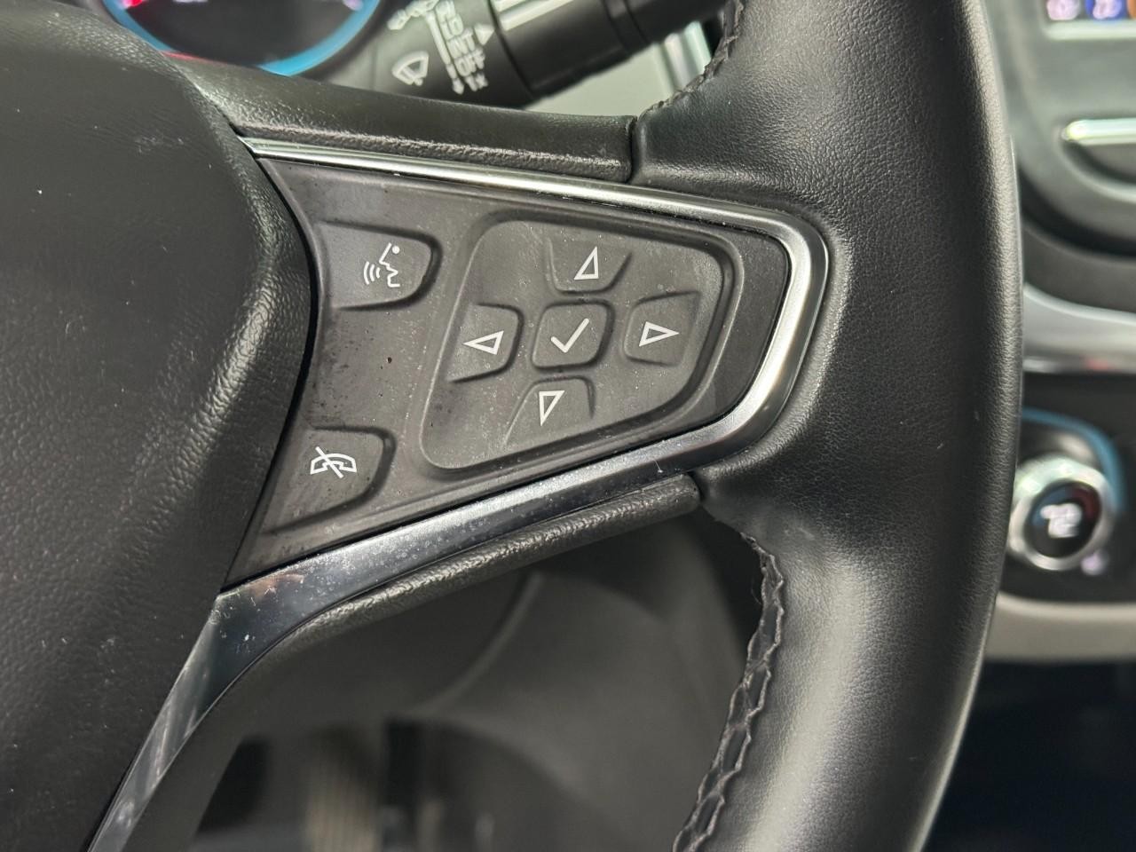 Chevrolet Equinox Vehicle Full-screen Gallery Image 30