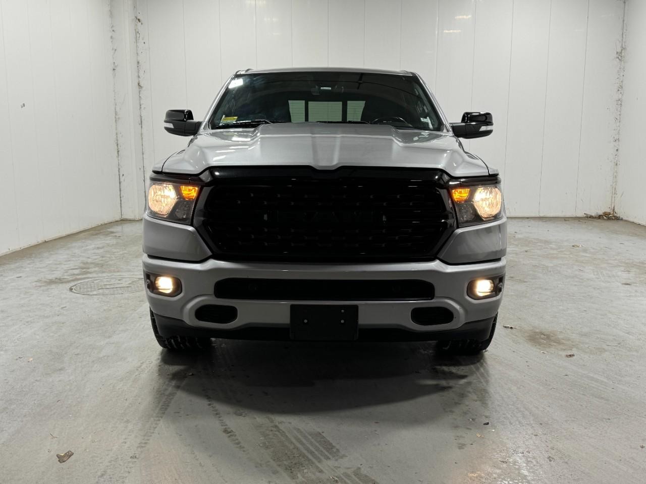 Ram 1500 Vehicle Full-screen Gallery Image 7