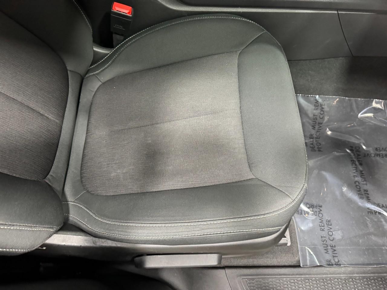 Jeep Grand Cherokee L Vehicle Full-screen Gallery Image 21