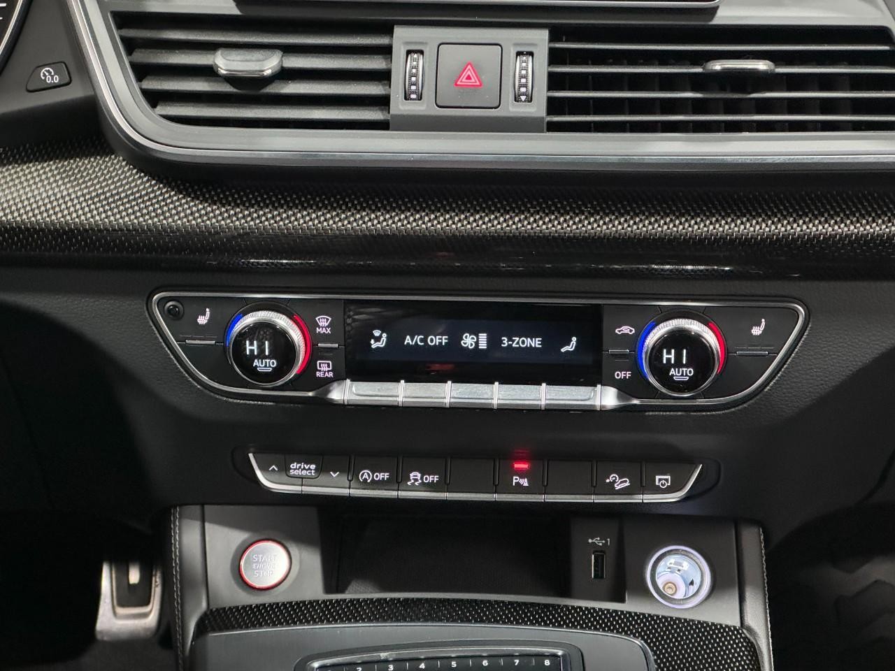 Audi SQ5 Vehicle Full-screen Gallery Image 16