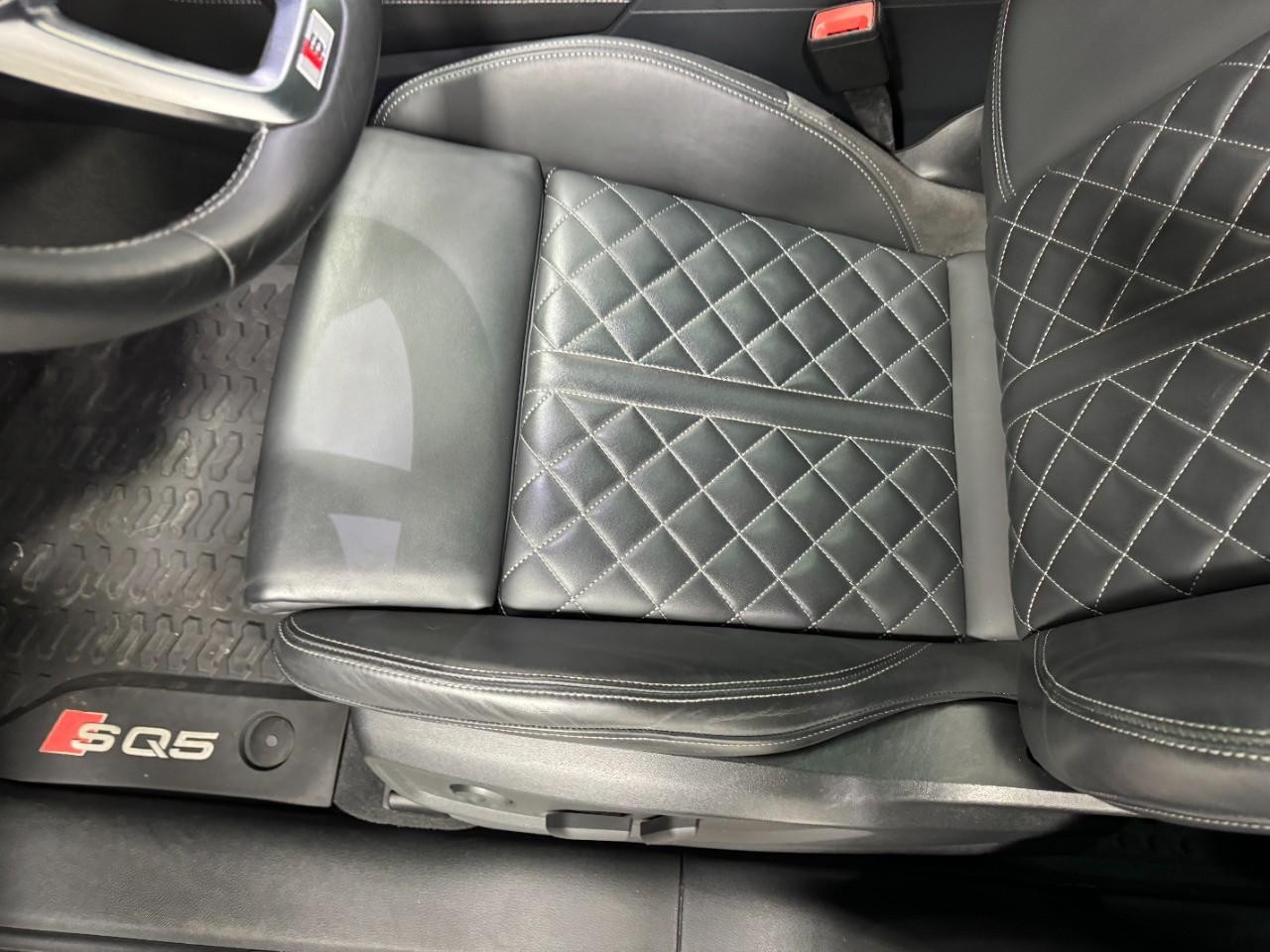 Audi SQ5 Vehicle Full-screen Gallery Image 29