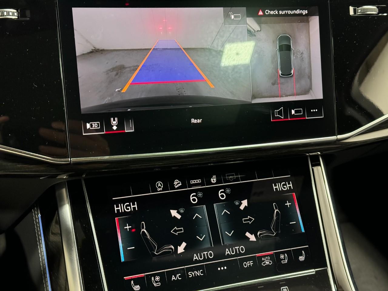 Audi Q7 Vehicle Full-screen Gallery Image 36