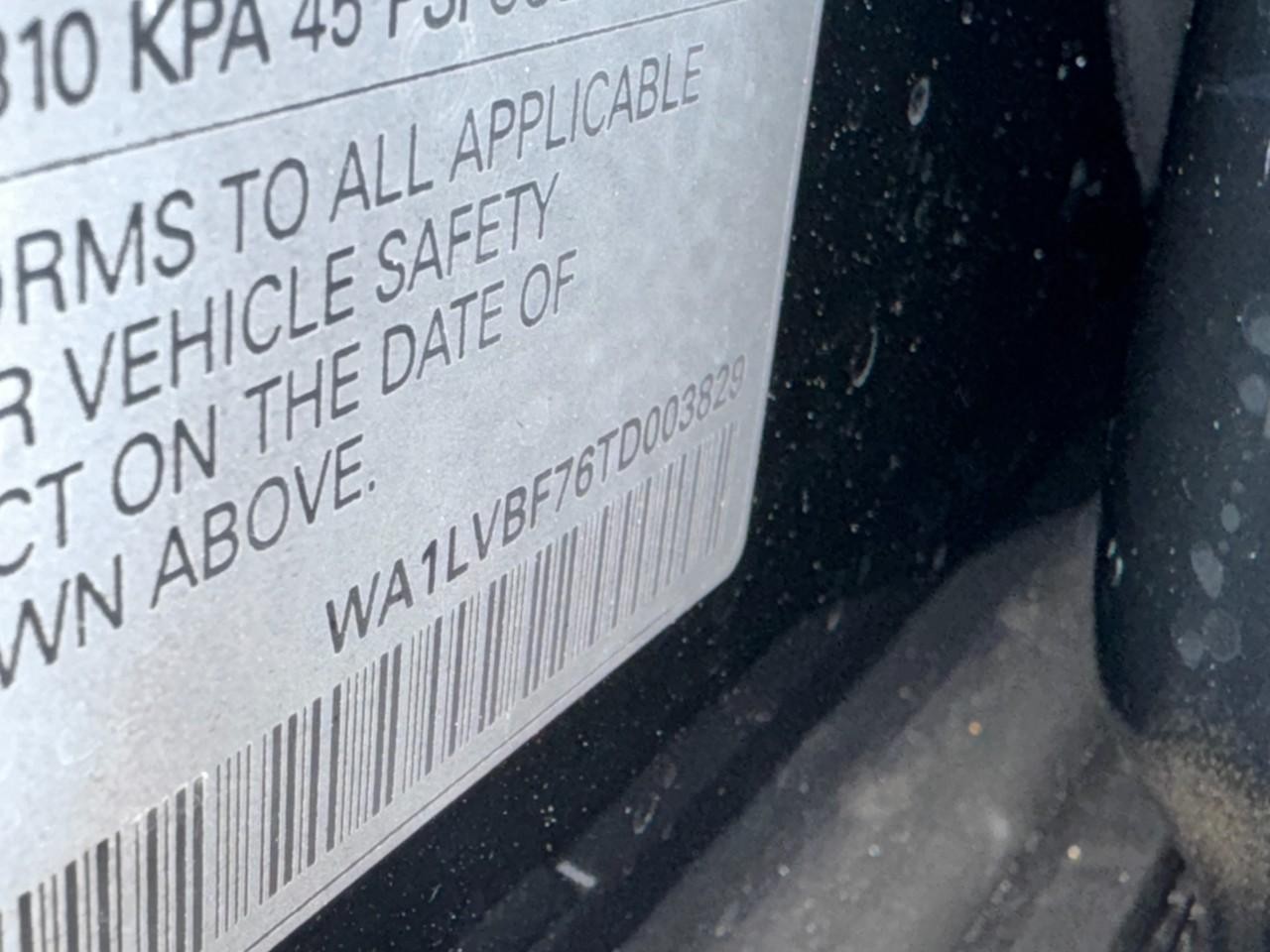 Audi Q7 Vehicle Full-screen Gallery Image 37