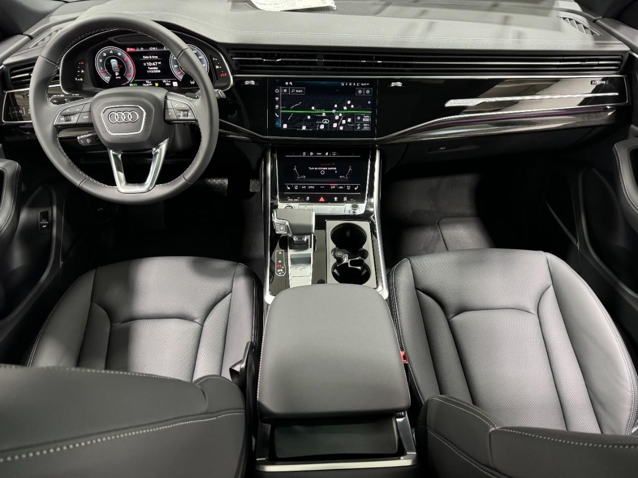 Audi Q8 Vehicle Full-screen Gallery Image 13