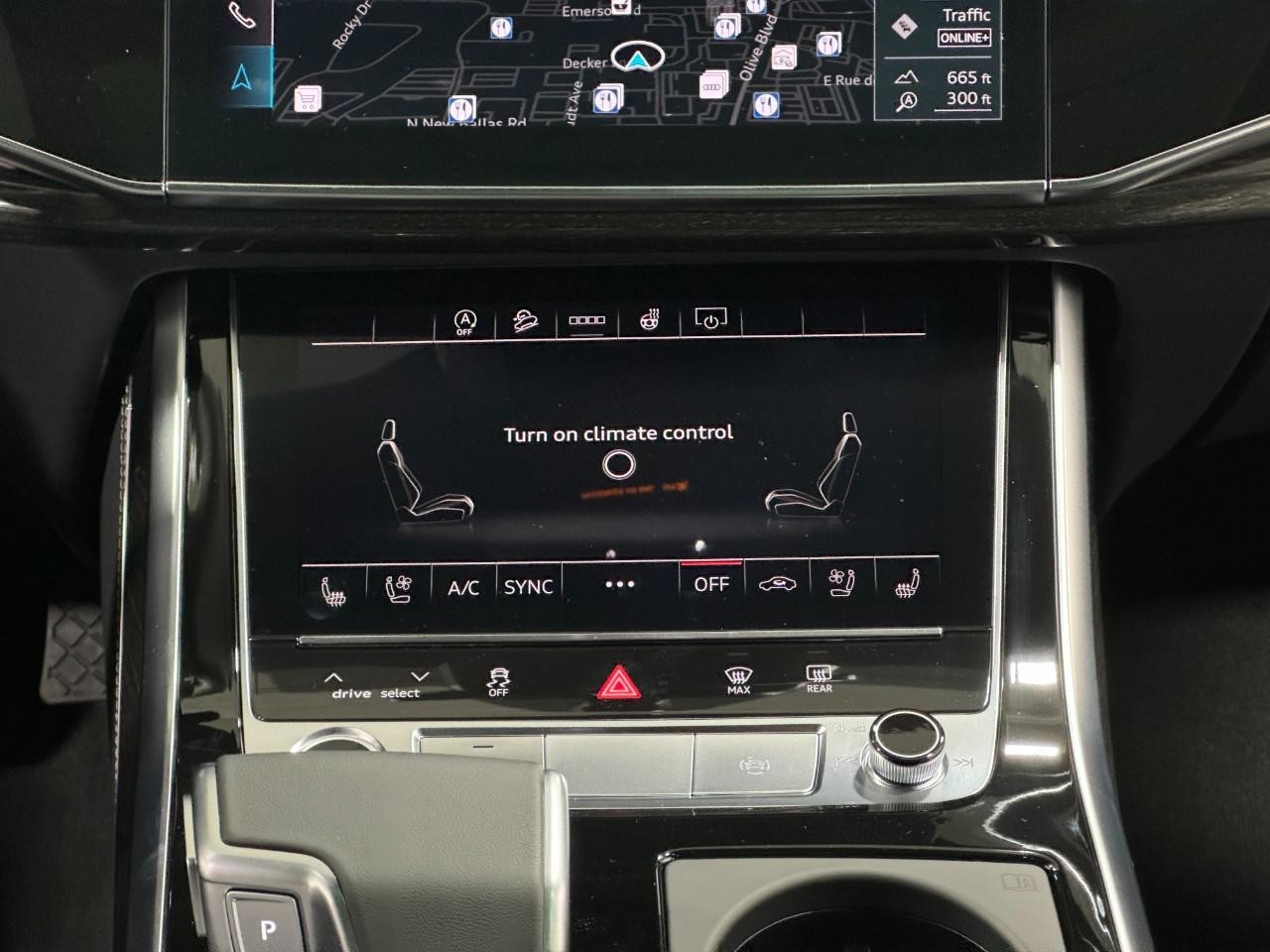 Audi Q8 Vehicle Full-screen Gallery Image 16