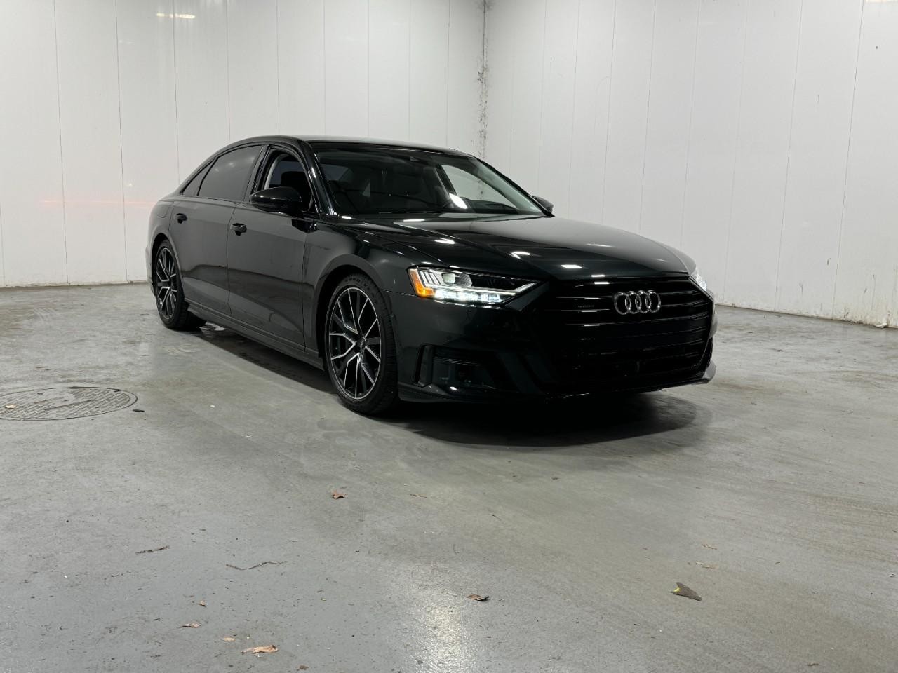 Audi A8 L Vehicle Full-screen Gallery Image 6