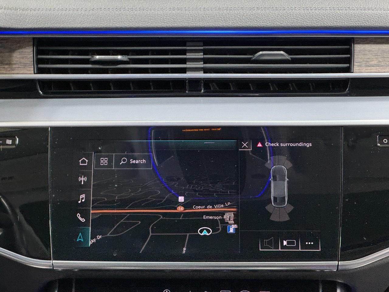 Audi A8 L Vehicle Full-screen Gallery Image 14