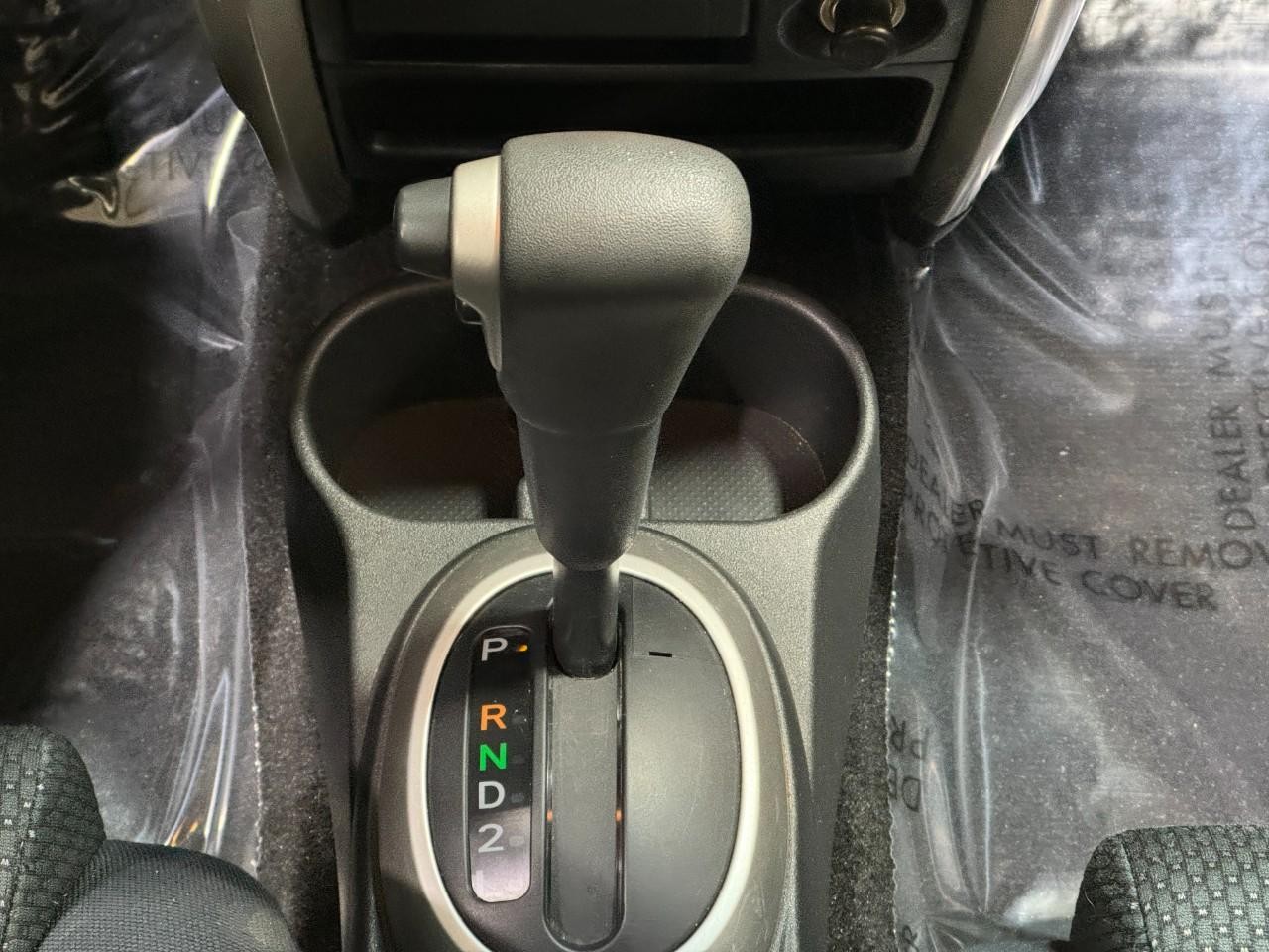 Scion xA Vehicle Full-screen Gallery Image 17