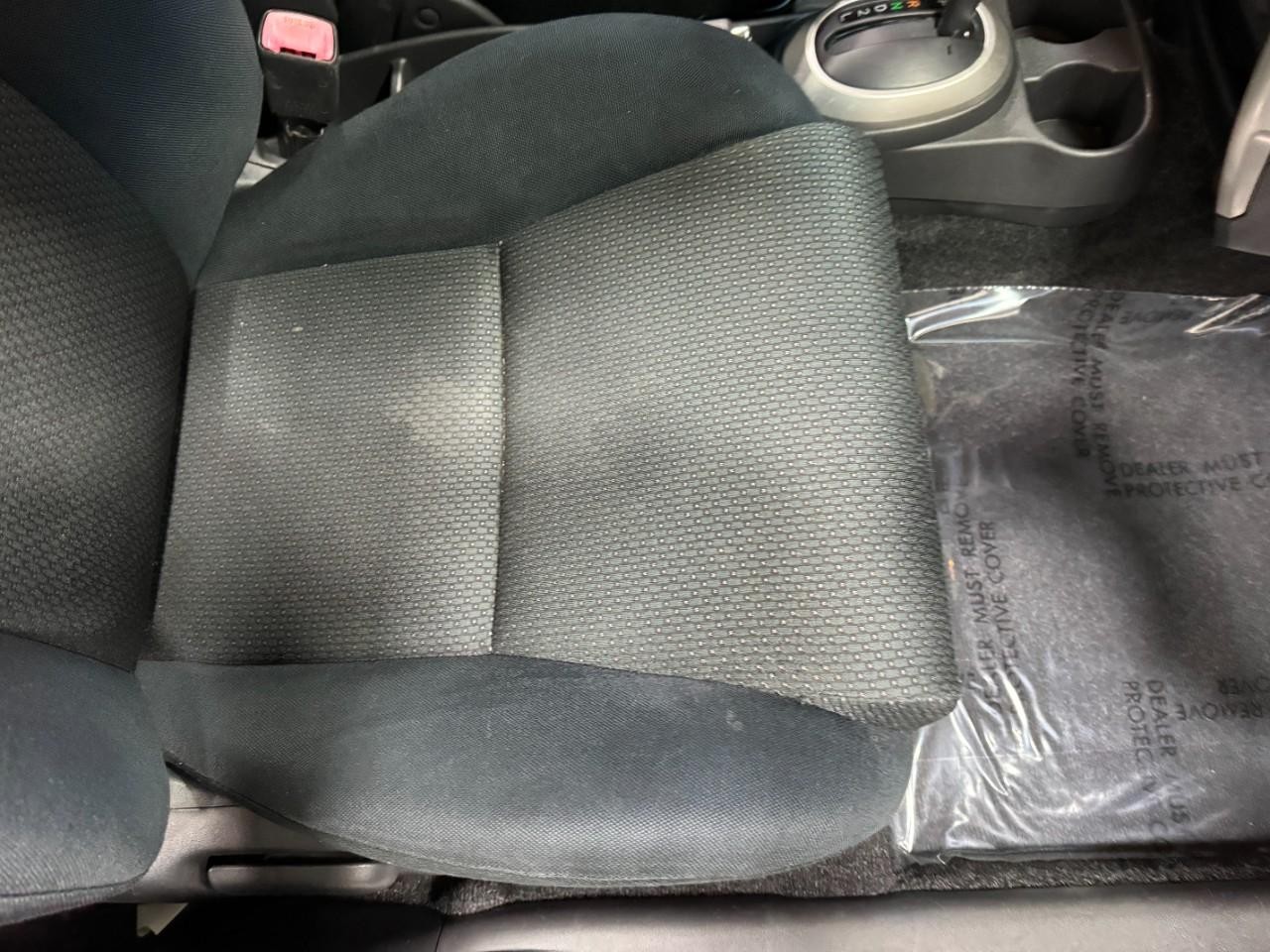 Scion xA Vehicle Full-screen Gallery Image 20