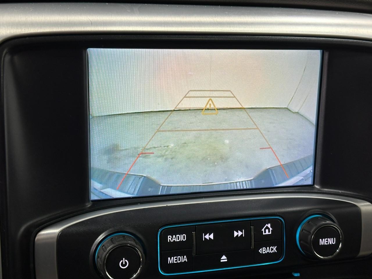 GMC Sierra 1500 Vehicle Full-screen Gallery Image 31