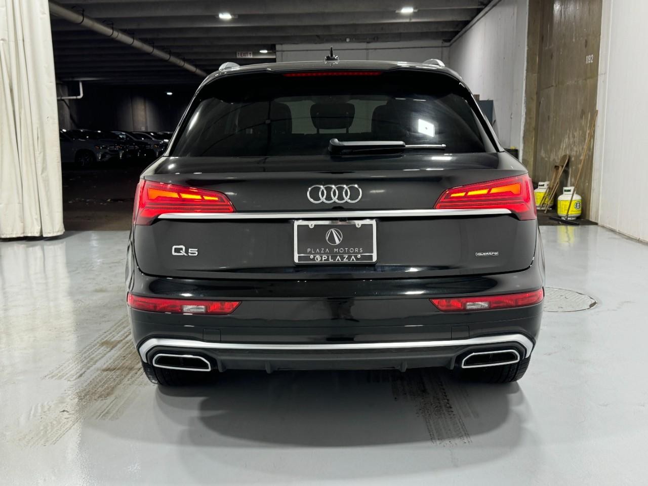 Audi Q5 Vehicle Full-screen Gallery Image 9