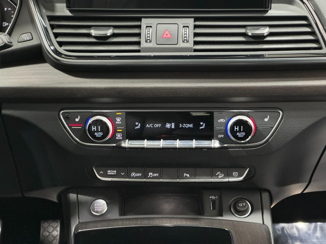 Audi Q5 Vehicle Full-screen Gallery Image 16