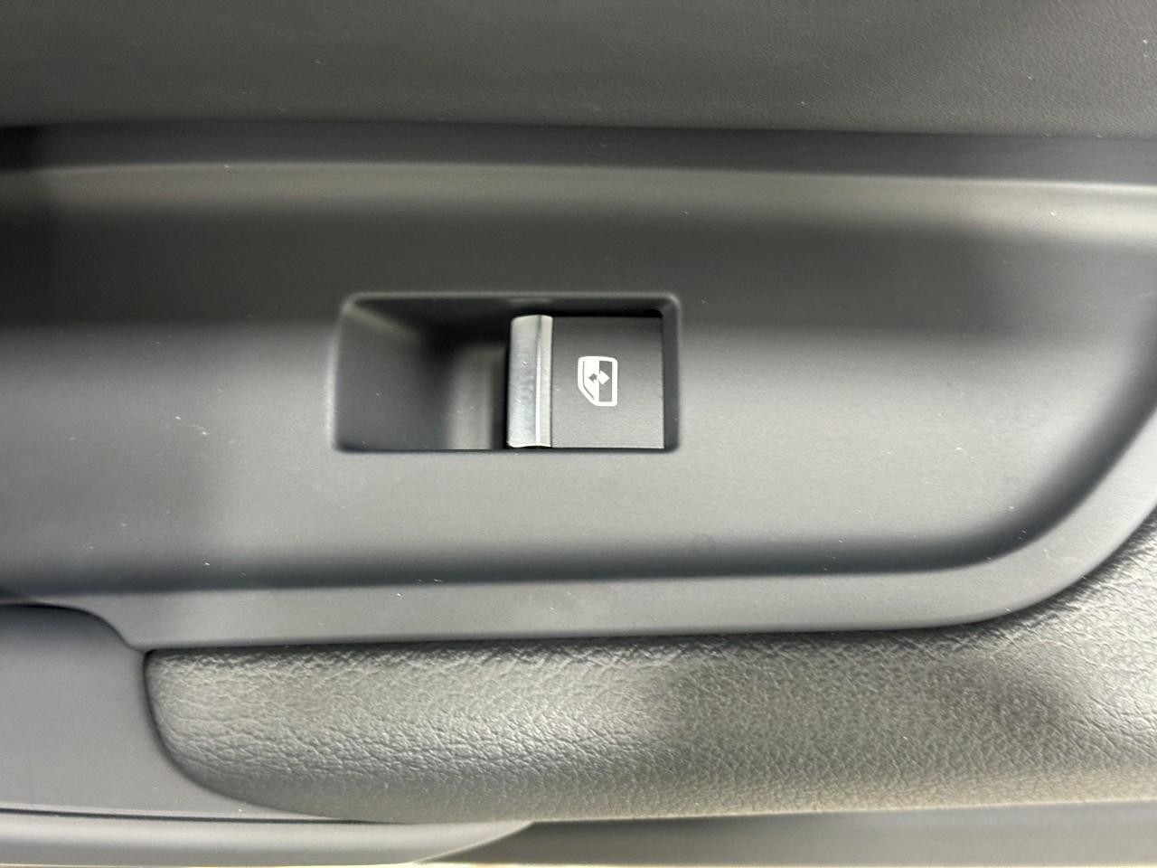 Audi Q5 Vehicle Full-screen Gallery Image 23