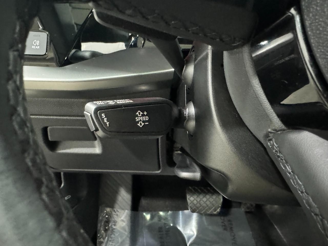 Audi A3 Vehicle Full-screen Gallery Image 30