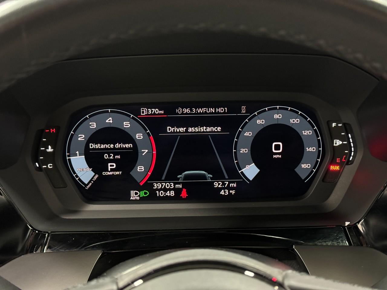 Audi A3 Vehicle Full-screen Gallery Image 33