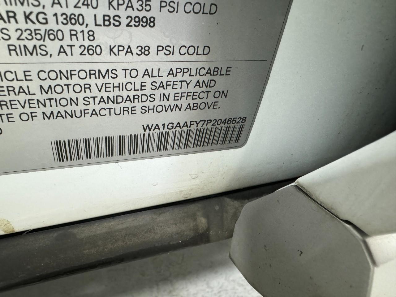 Audi Q5 Vehicle Full-screen Gallery Image 35