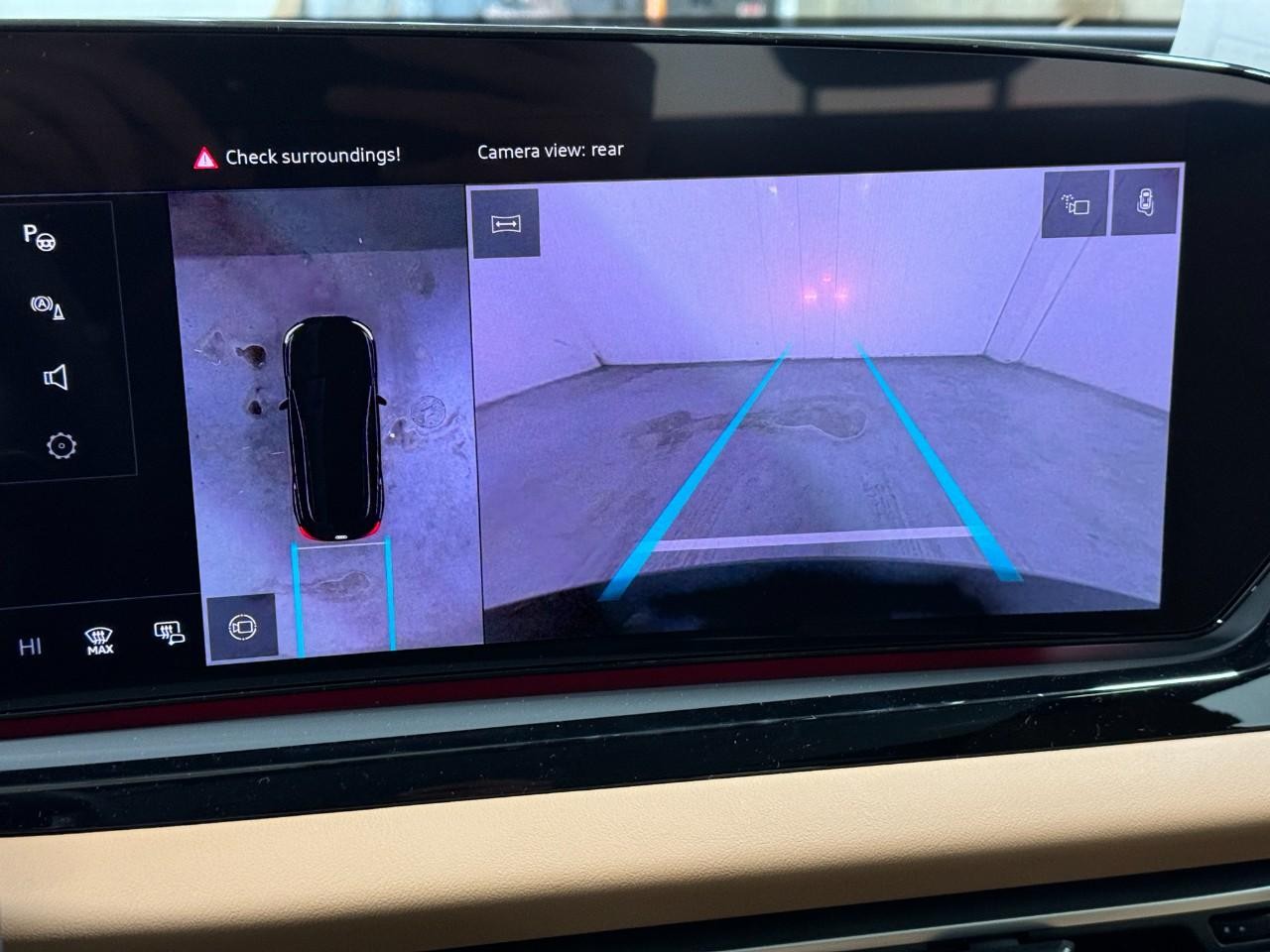 Audi A5 Vehicle Full-screen Gallery Image 32