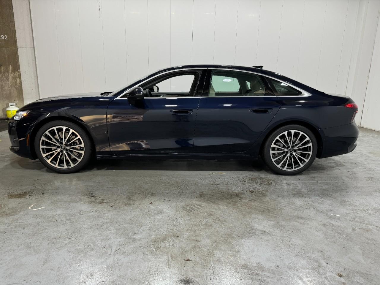 Audi A6 Sedan Vehicle Full-screen Gallery Image 2