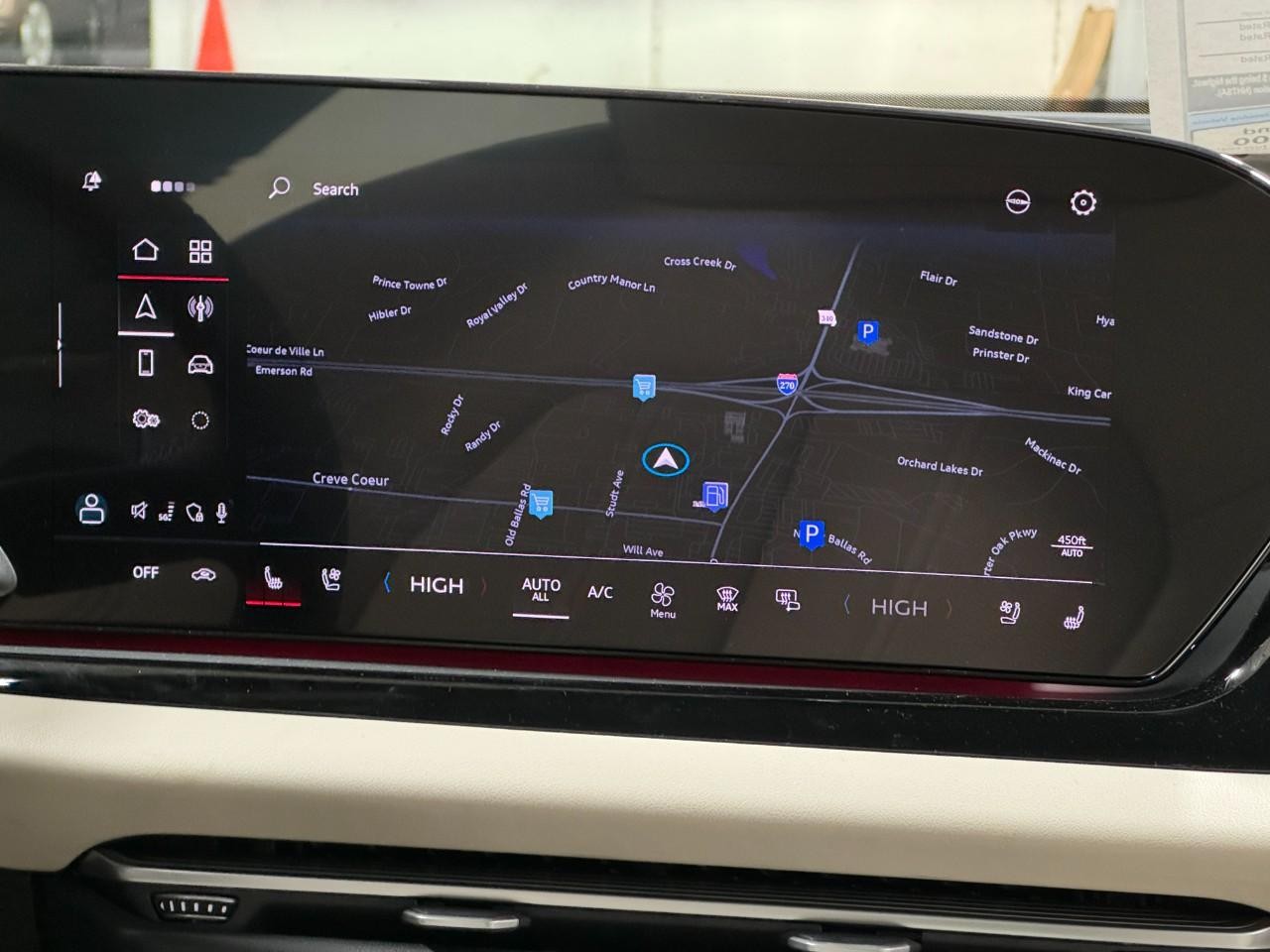 Audi A6 Sedan Vehicle Full-screen Gallery Image 15