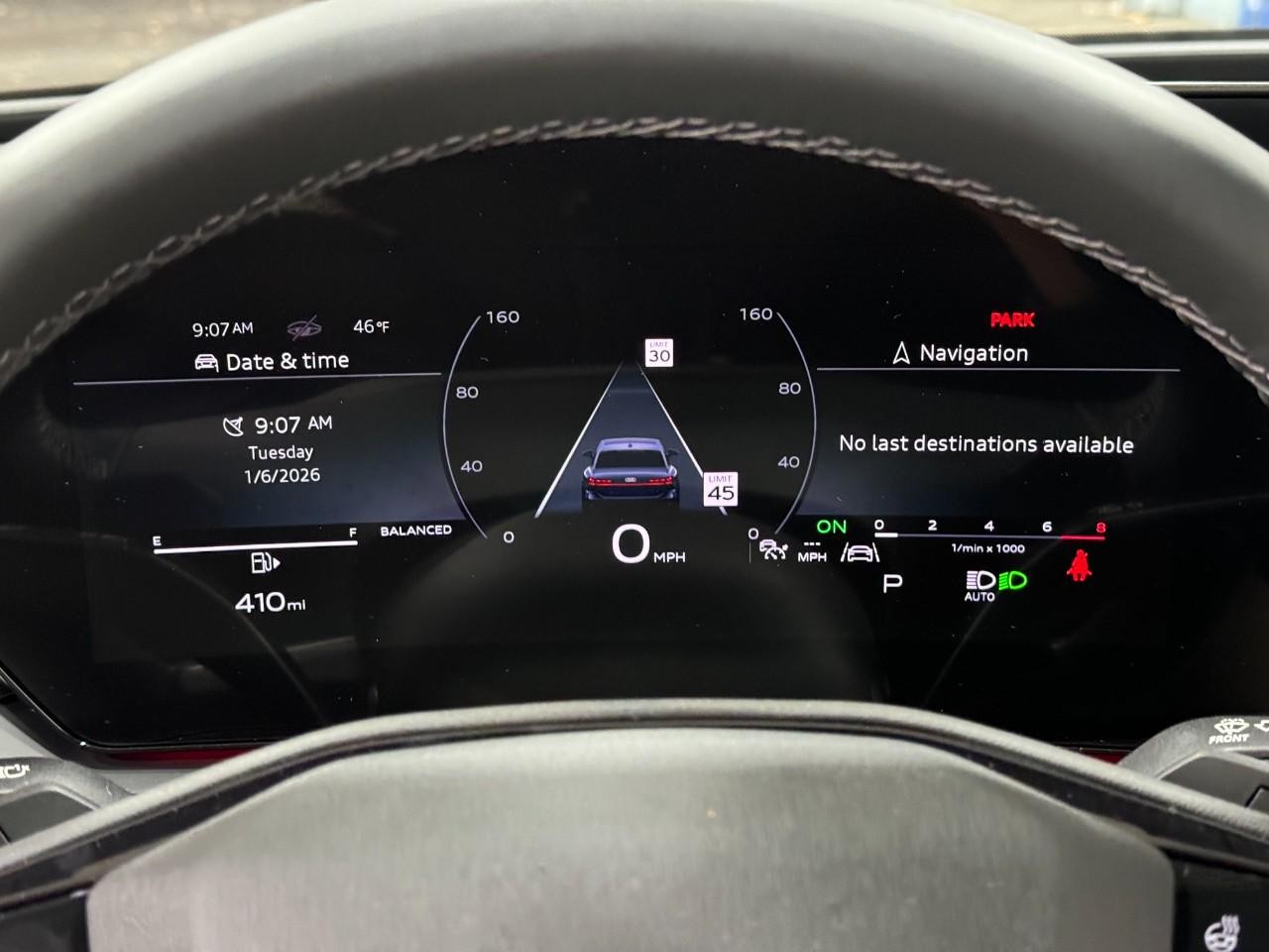 Audi A6 Sedan Vehicle Full-screen Gallery Image 31