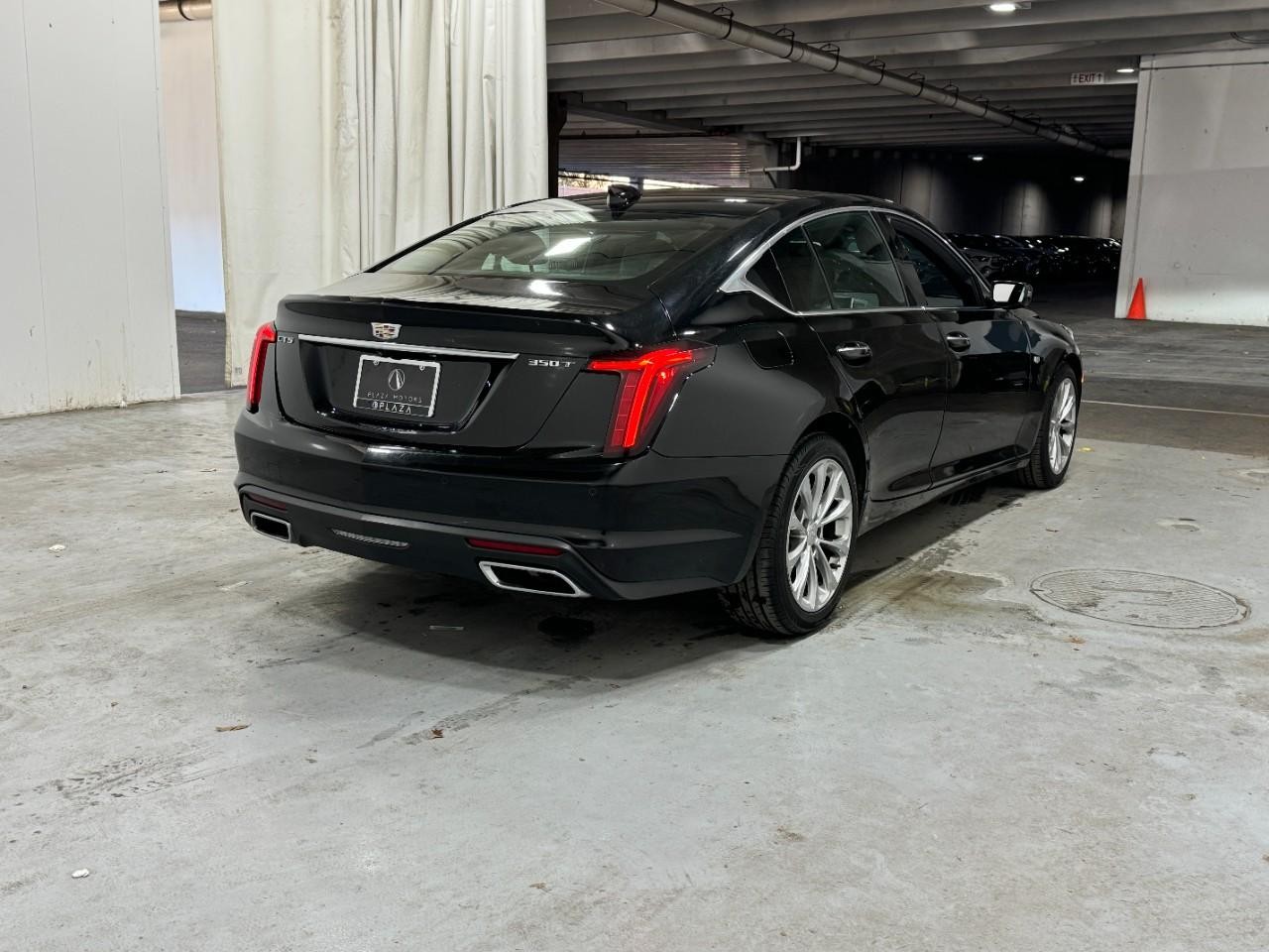 Cadillac CT5 Vehicle Full-screen Gallery Image 4
