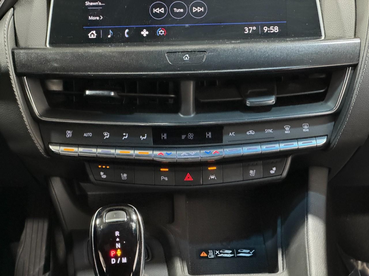 Cadillac CT5 Vehicle Full-screen Gallery Image 14