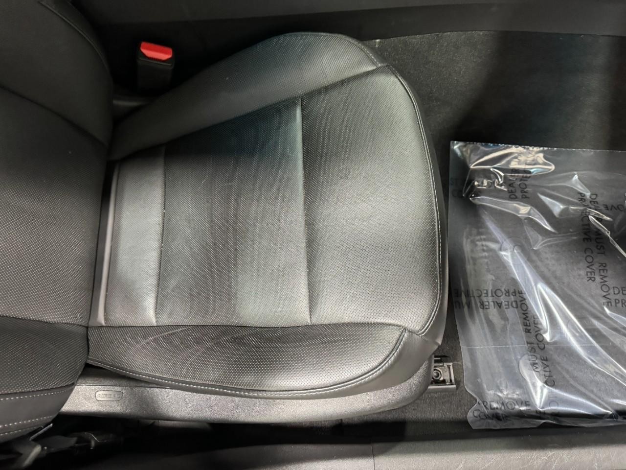 Cadillac CT5 Vehicle Full-screen Gallery Image 18