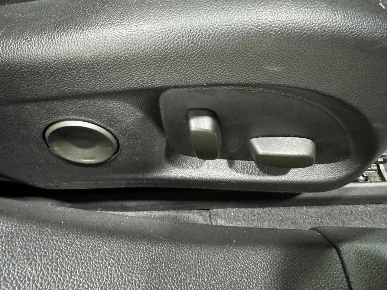 Cadillac CT5 Vehicle Full-screen Gallery Image 19