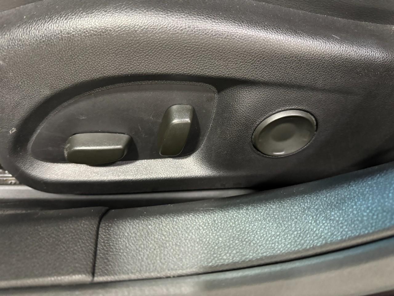 Cadillac CT5 Vehicle Full-screen Gallery Image 27