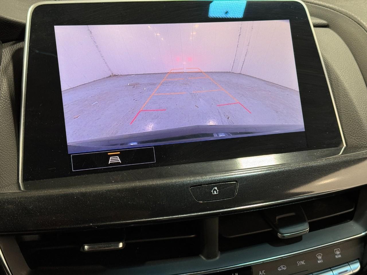 Cadillac CT5 Vehicle Full-screen Gallery Image 32