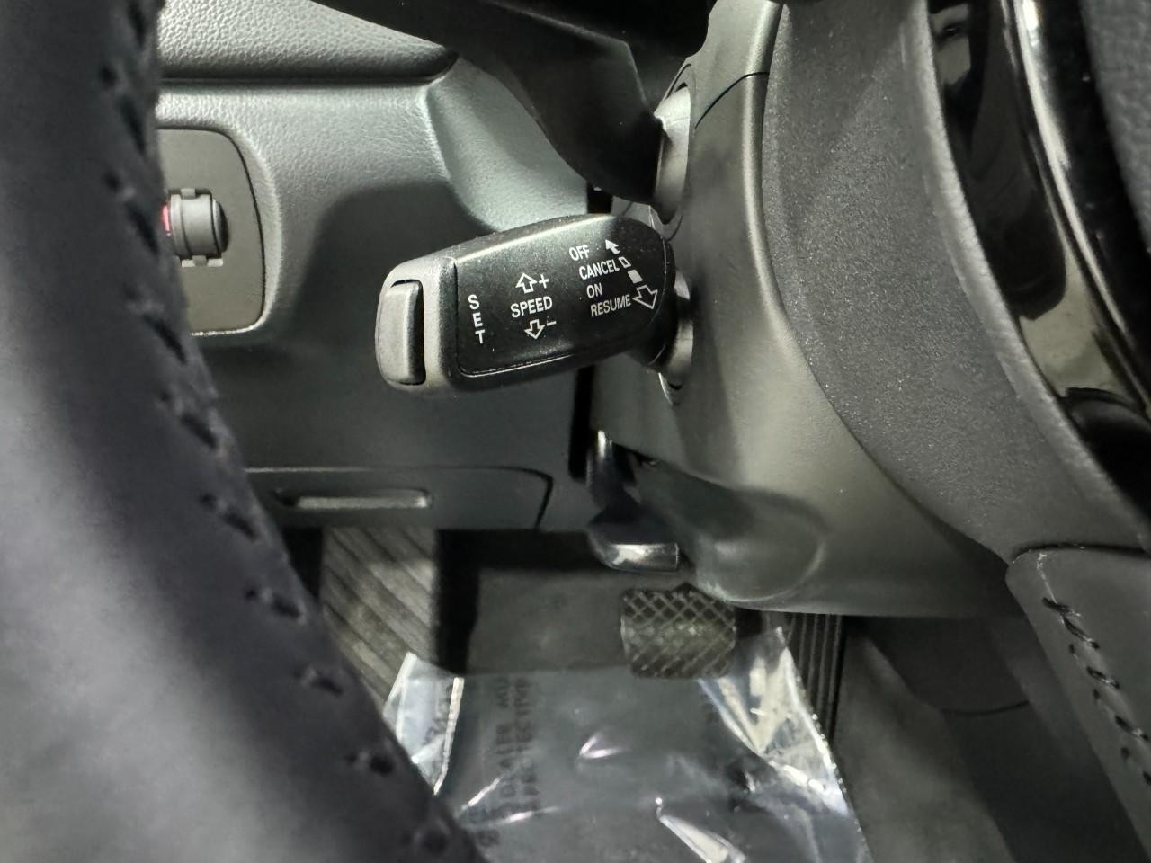 Audi Q3 Vehicle Full-screen Gallery Image 30