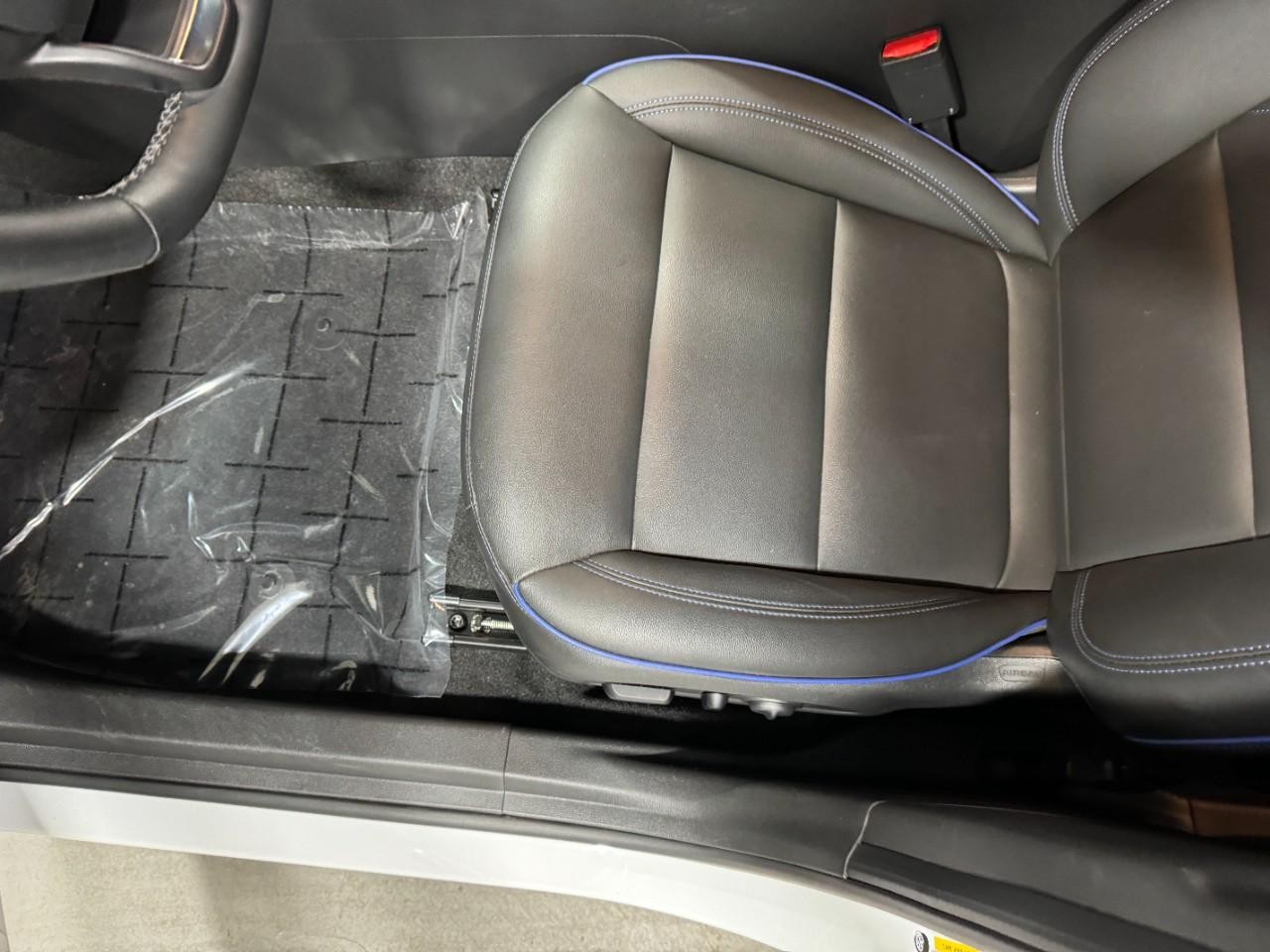 Buick Envista Vehicle Full-screen Gallery Image 25