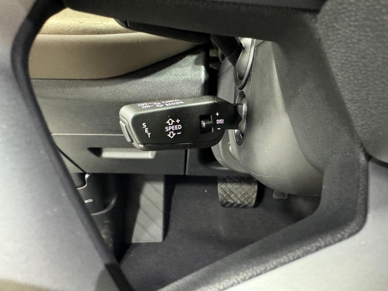 Audi Q5 Sportback Vehicle Full-screen Gallery Image 29