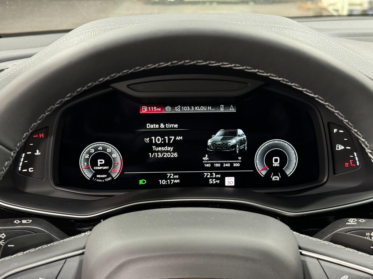 Audi Q7 Vehicle Full-screen Gallery Image 35